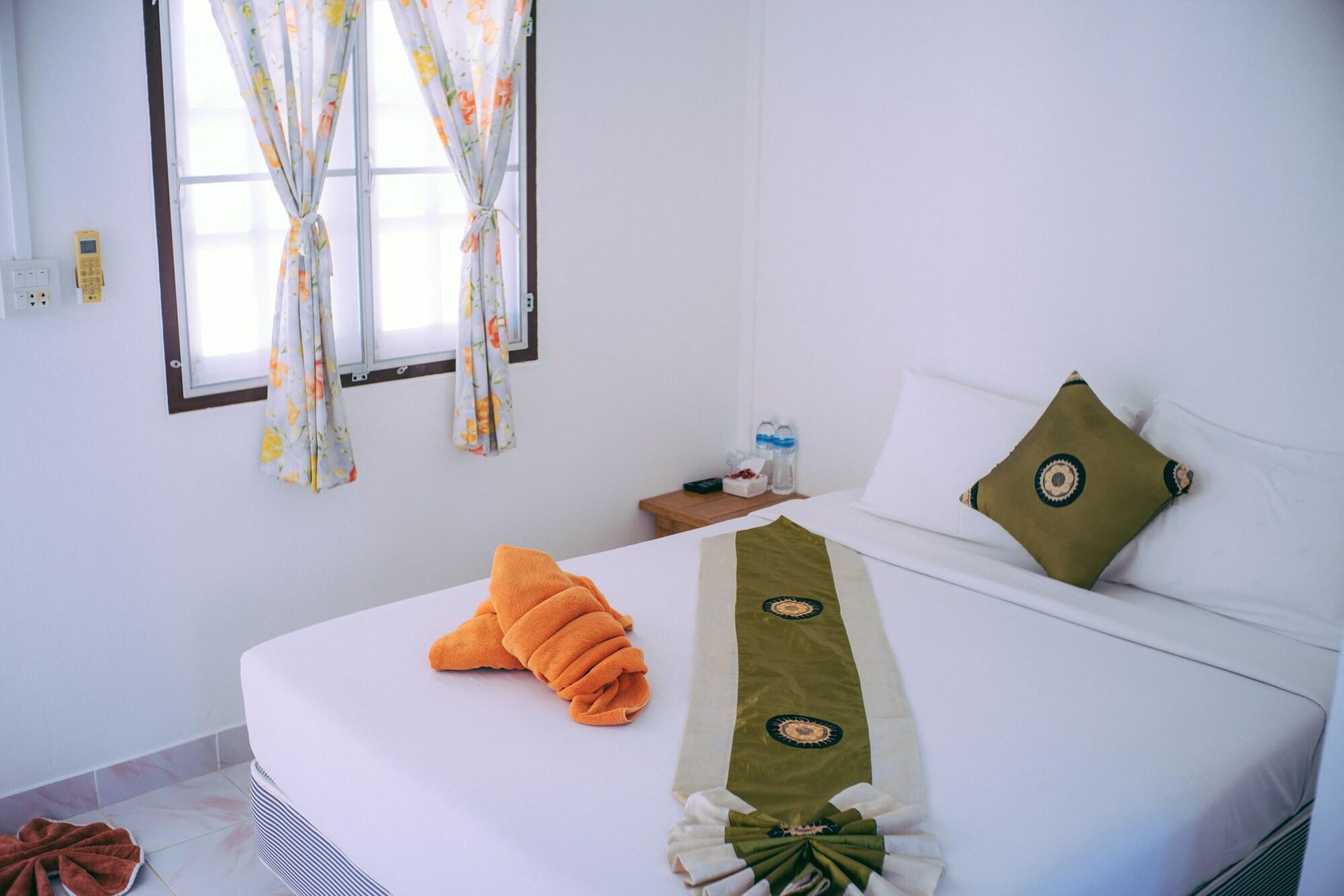 Amity Beach Resort Maret Exteriör bild