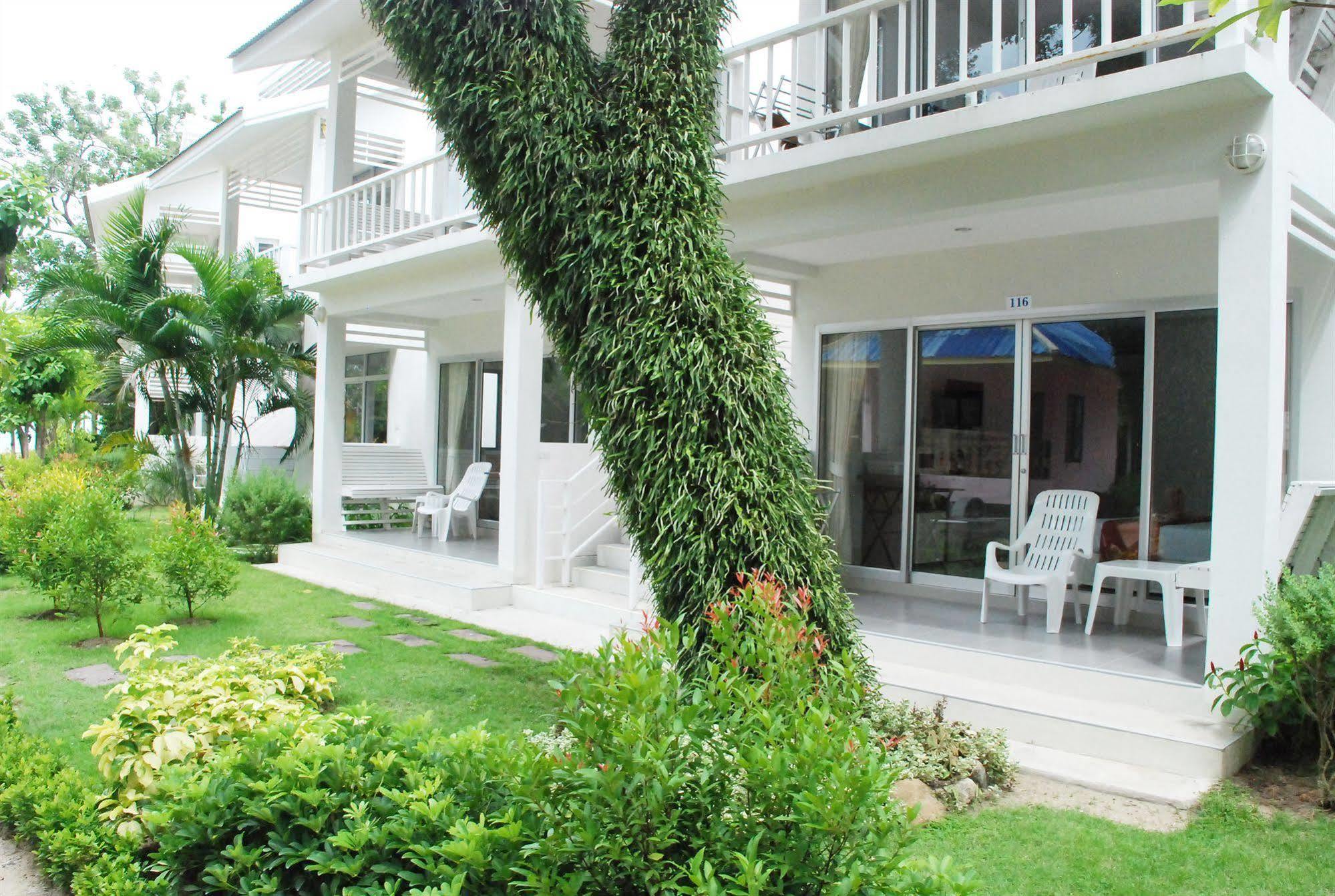 Amity Beach Resort Maret Exteriör bild