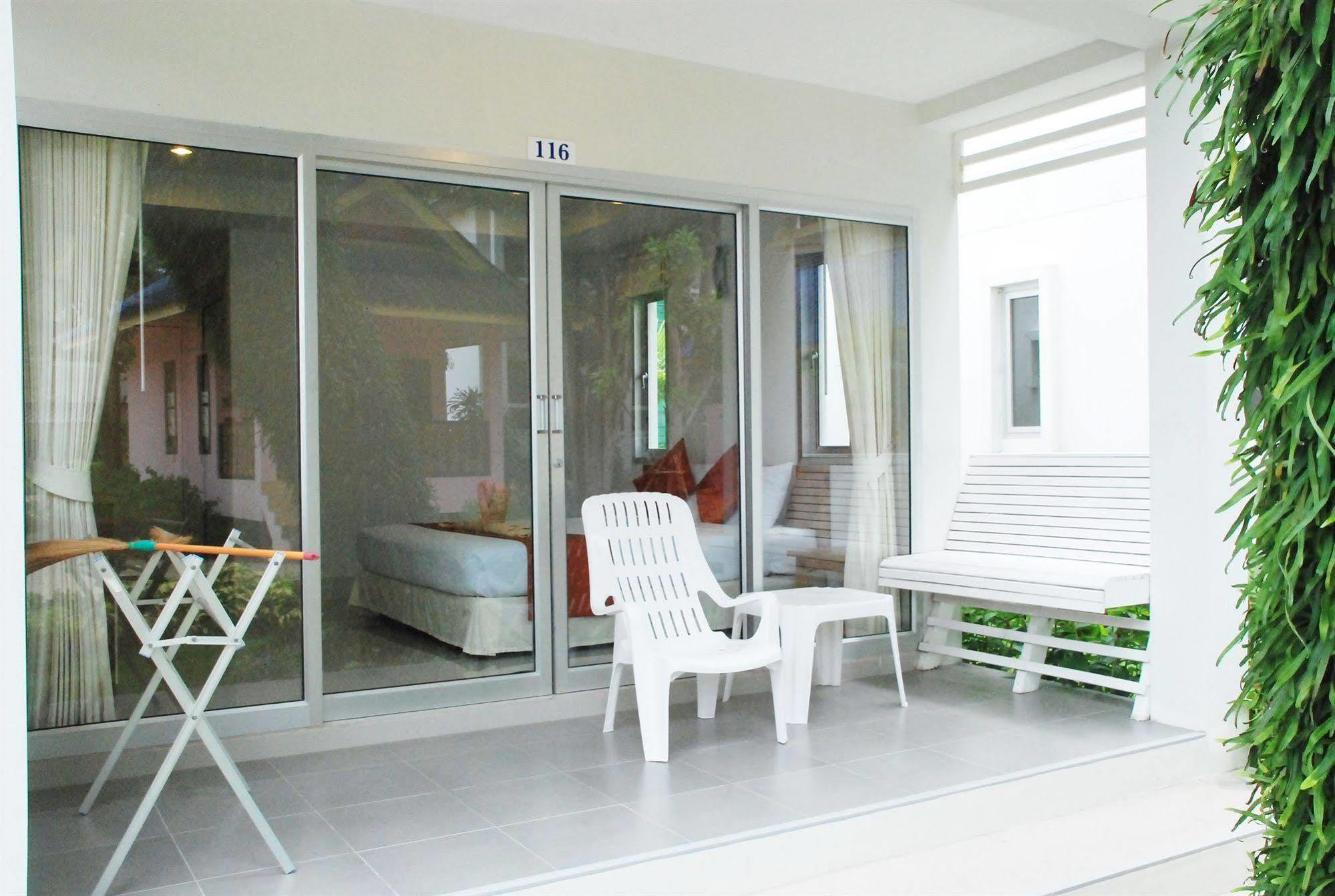 Amity Beach Resort Maret Exteriör bild