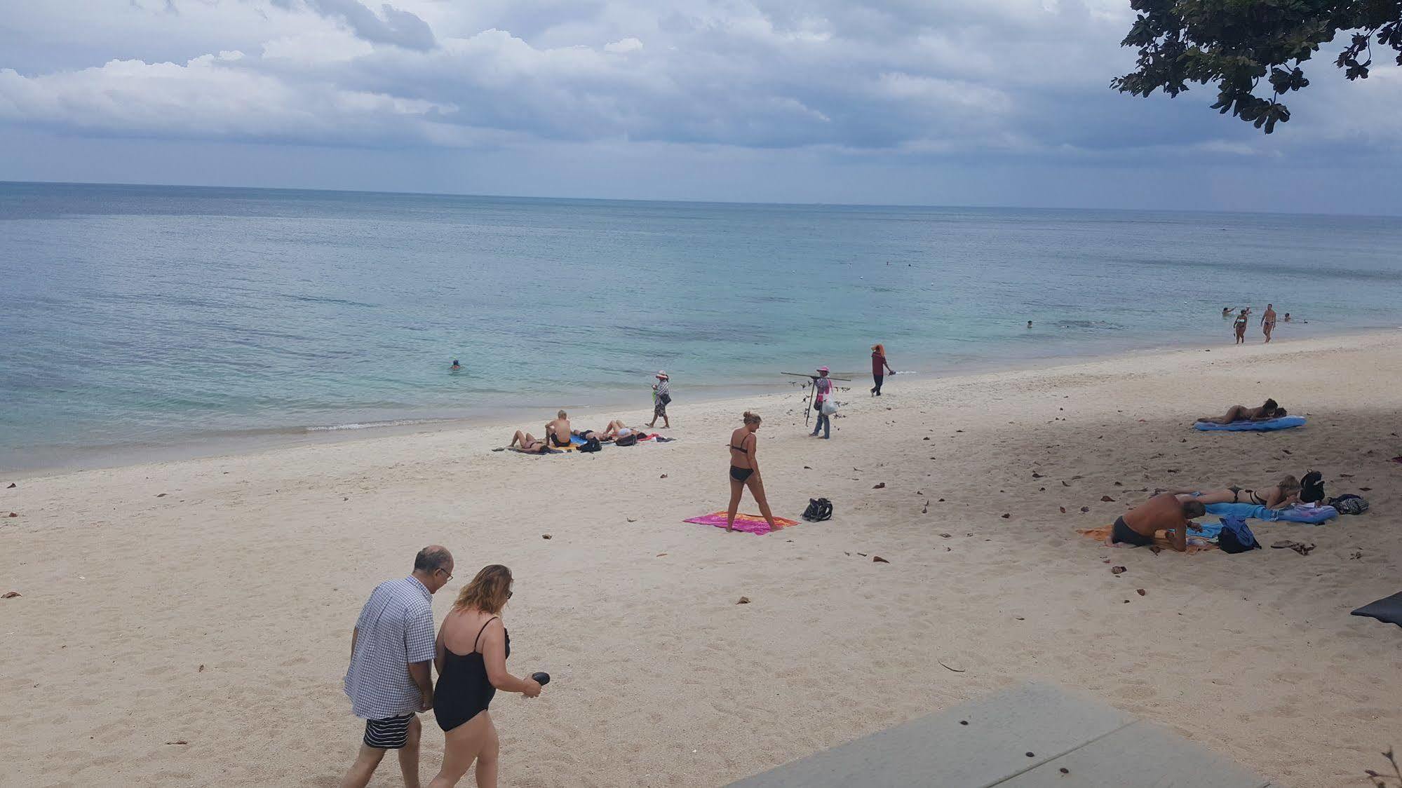 Amity Beach Resort Maret Exteriör bild