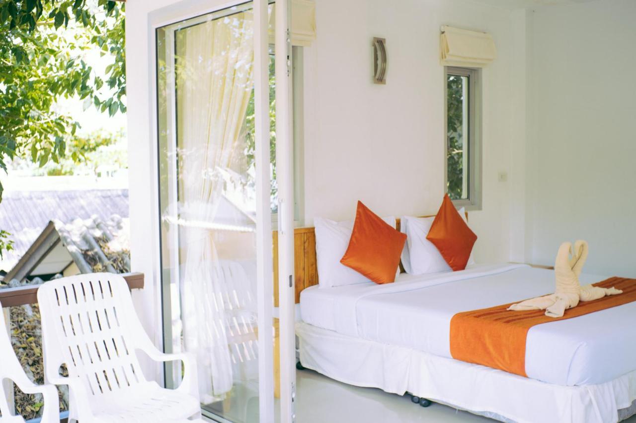 Amity Beach Resort Maret Exteriör bild