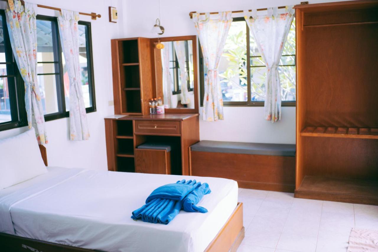 Amity Beach Resort Maret Exteriör bild
